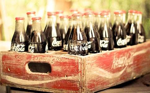 一个女人竟然改变了可口可乐的瓶子创业故事