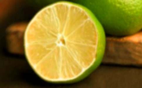 柠檬有哪些功效和作用 有哪些美味吃法